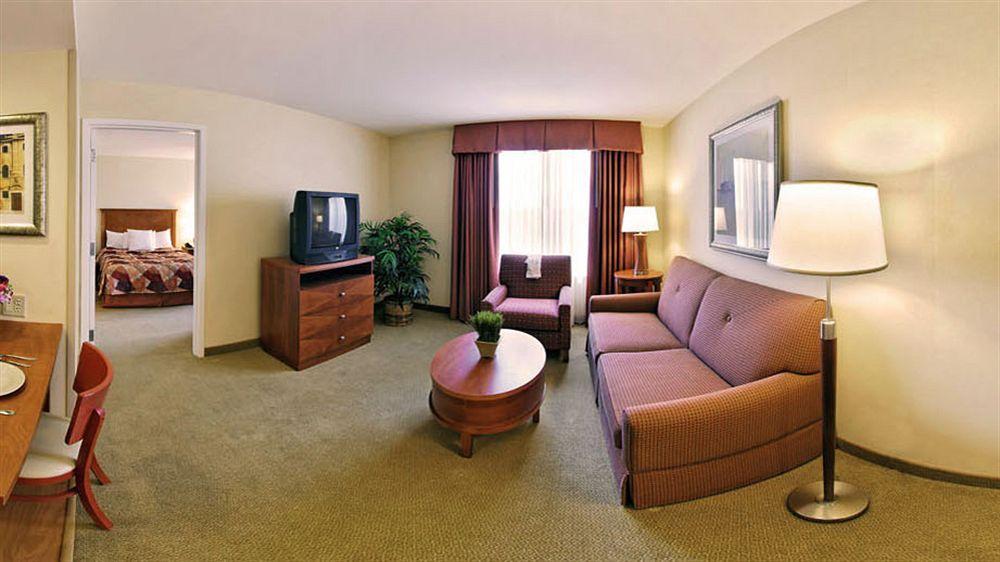 Homewood Suites By Hilton Newark-Wilmington South Area Екстериор снимка