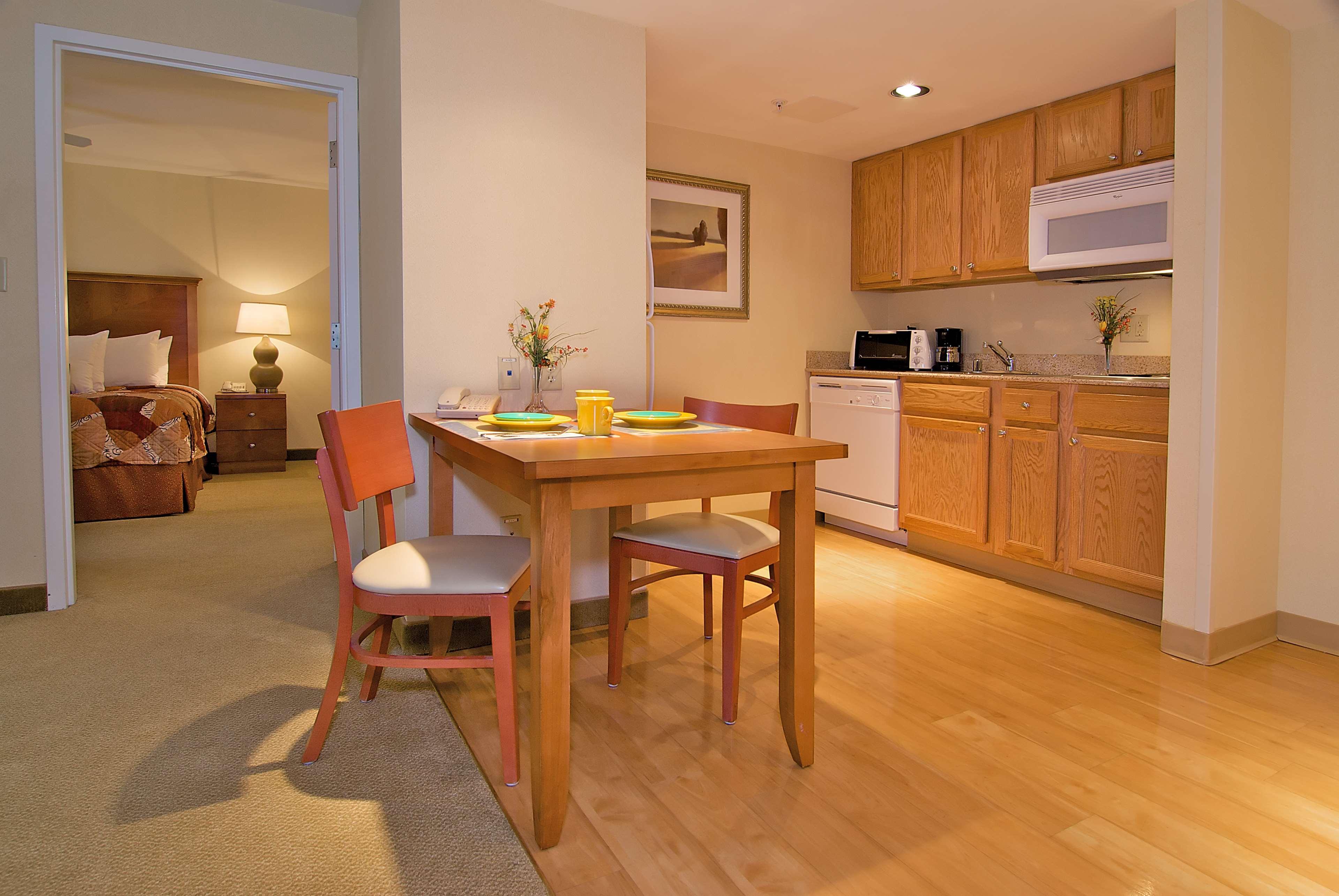Homewood Suites By Hilton Newark-Wilmington South Area Екстериор снимка