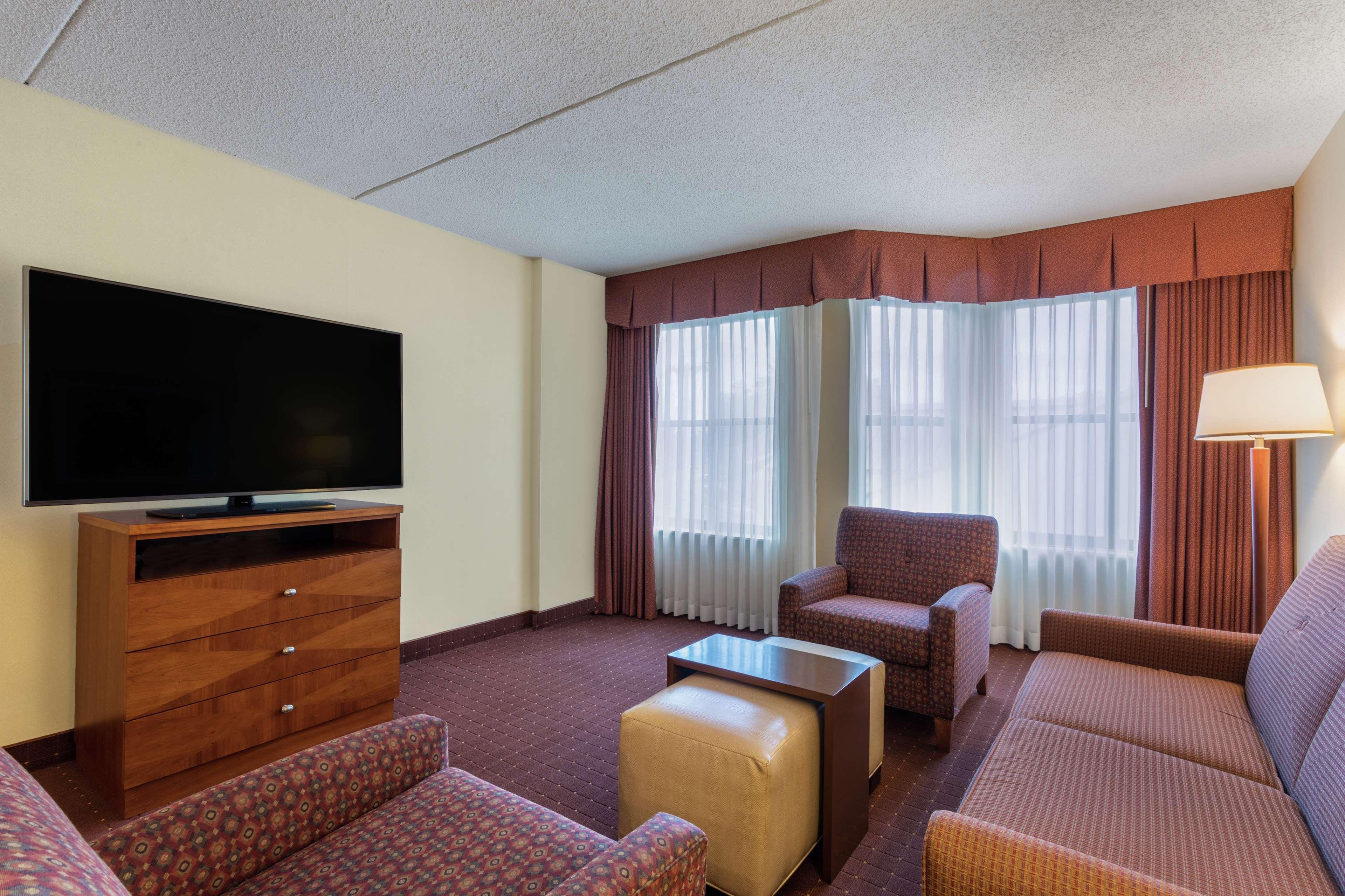 Homewood Suites By Hilton Newark-Wilmington South Area Екстериор снимка