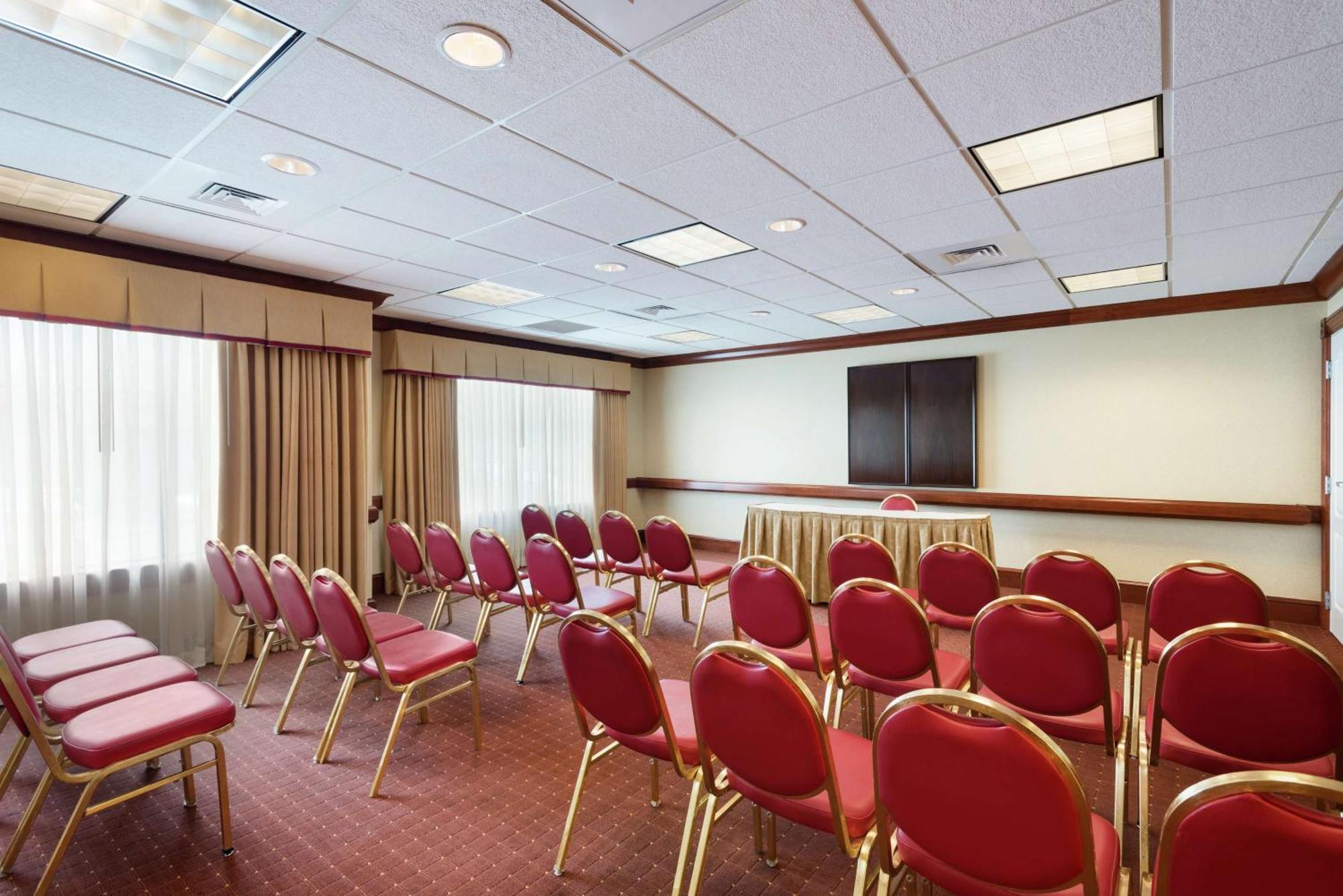 Homewood Suites By Hilton Newark-Wilmington South Area Екстериор снимка
